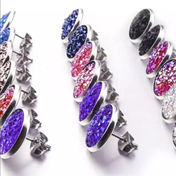 HOST PICK!!!!!!! 🎉🎉 Druzy Studs NWT Boutique - Picture 3 of 4